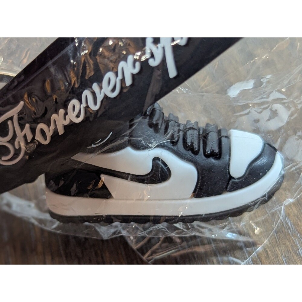 NIP Nike Air Jordan Sneaker Key Chain White Black Forever Sports Basketball - Picture 5 of 5